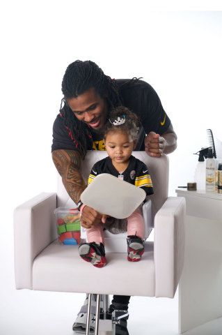 Pittsburgh Steelers' DeAngelo Williams partners with Pantene to create a #DadDo on his daughter. (Photo: Business Wire)
