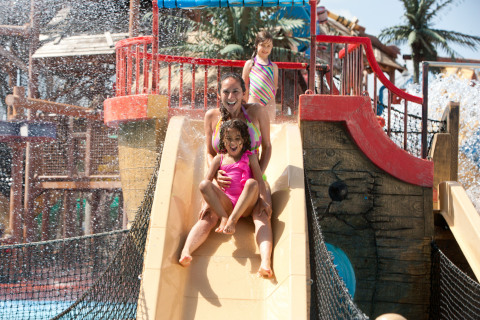Six Flags Hurricane Harbor Opening in Oaxtepec, Mexico in 2017 (Photo: Business Wire)