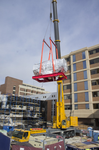 A crane lifts a MEVION S250 proton accelerator as it is delivered to MedStar Georgetown University Hospital on Saturday, February 13. (Photo: Business Wire)