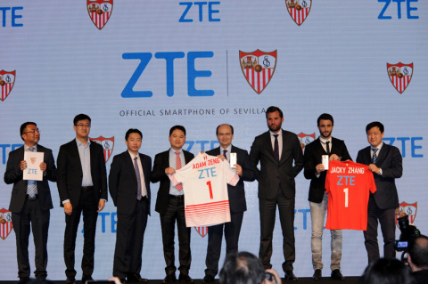 ZTE signs as Official Smartphone of Sevilla FC. (Photo: Business Wire)