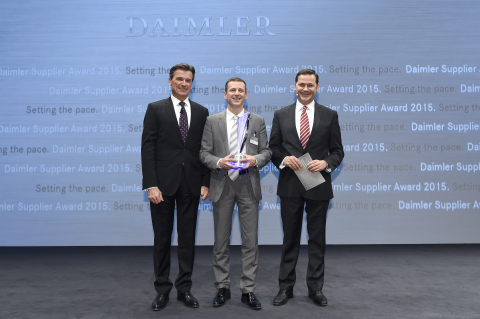 Albrecht Luick, Axalta Business Director-EMEA (center) receives Daimler Supplier Award from Dr. Wolf ... 