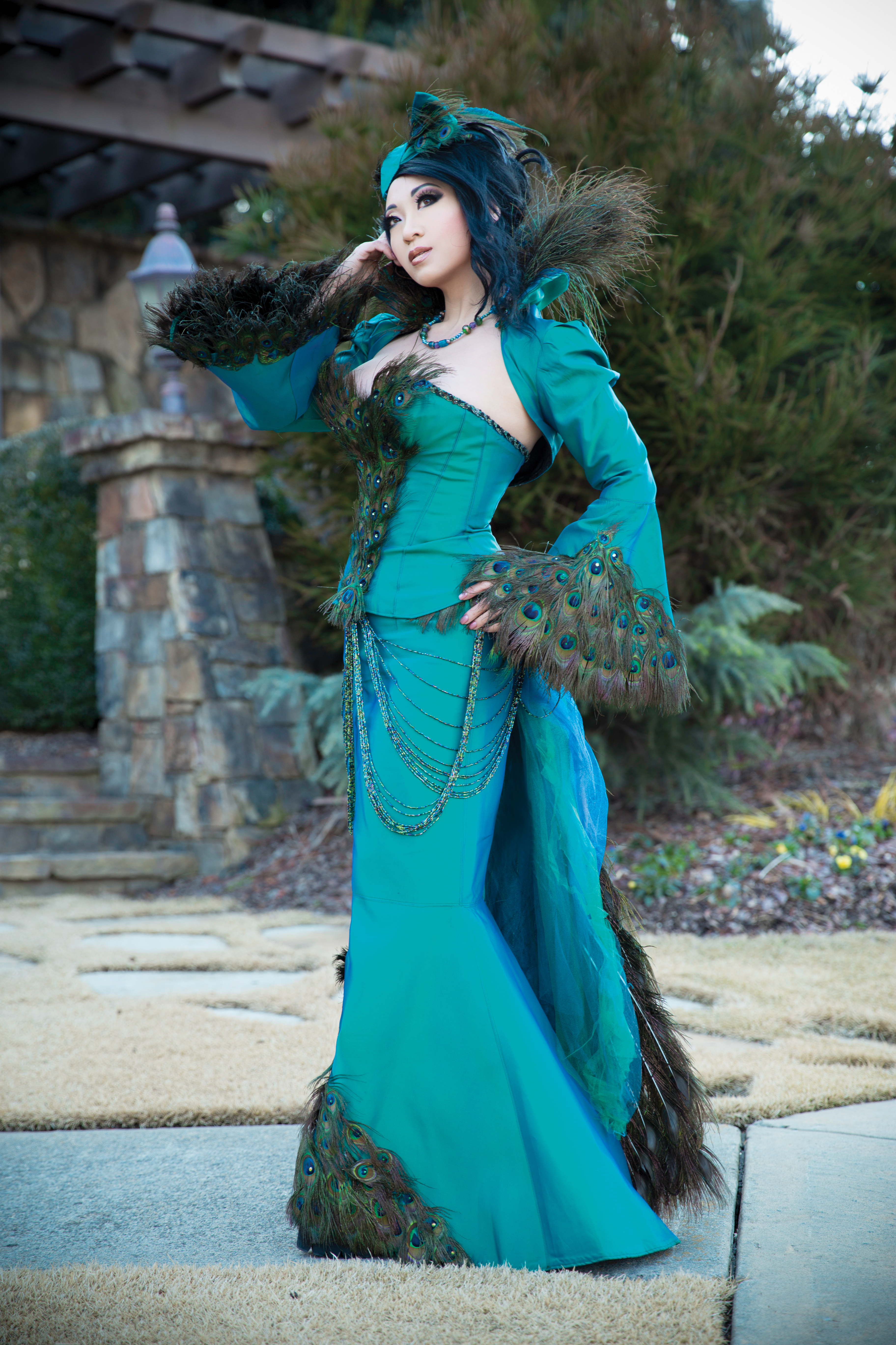 The Very Best Cosplays from Chinese Beauty Yaya Han