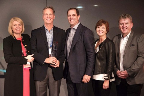 Jim Mitchel, vice president of marketing communications and advertising, CDW, accepts the Marketing Innovation Award at Cisco Partner Summit. (Photo: Business Wire)