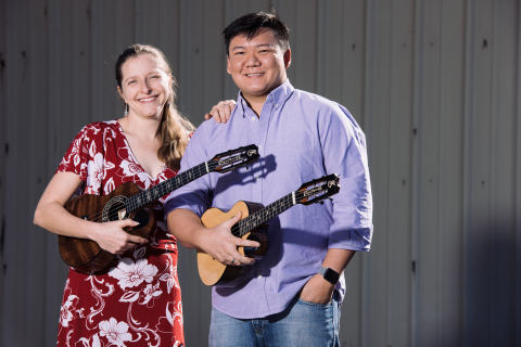 Sarah Maisel and Craig Chee now offer online Ukulele lessons exclusively through ArtistWorks (Photo: Business Wire)