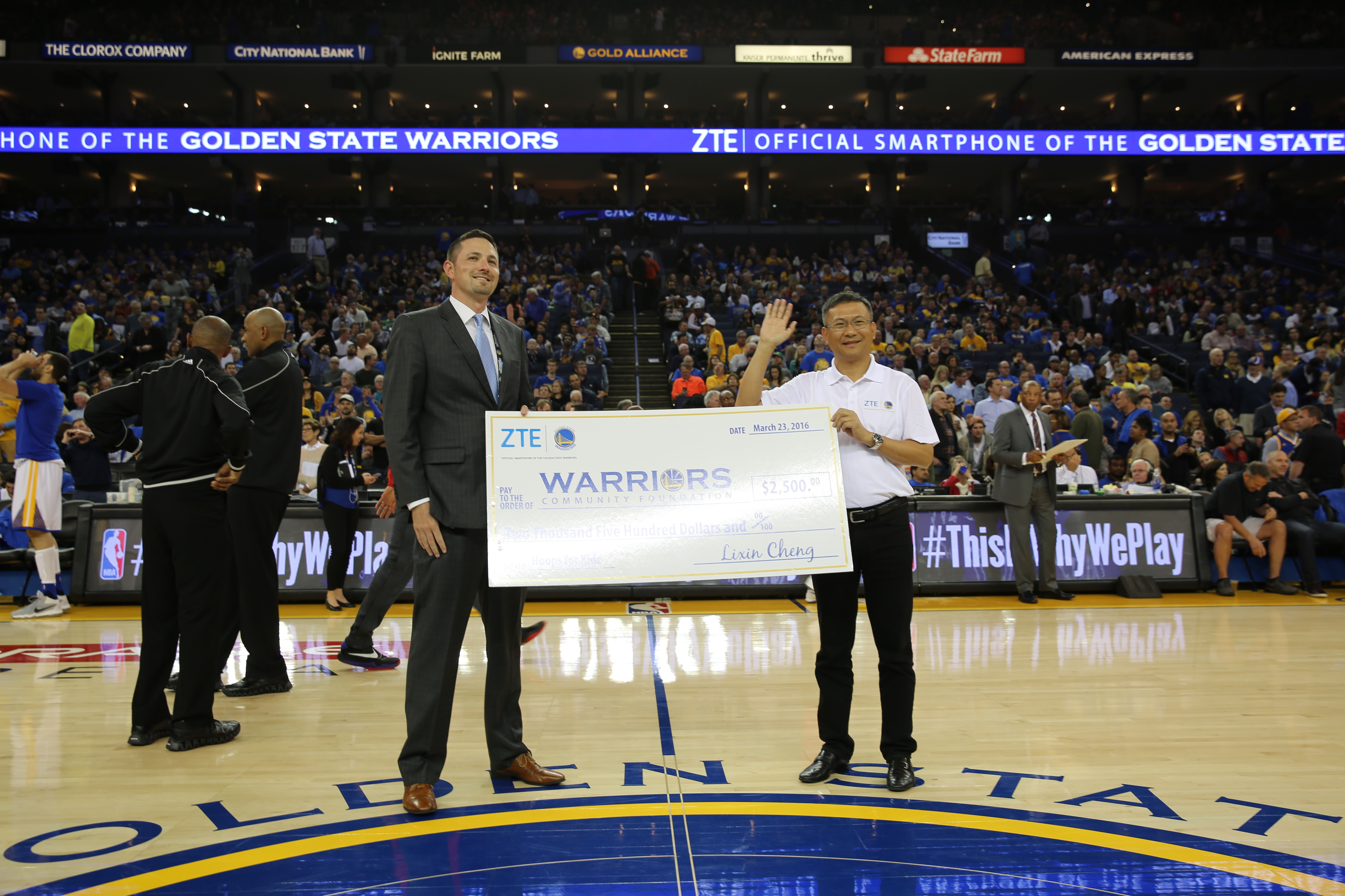 oracle arena warriors bench