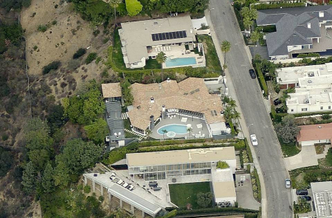 Located in the bird streets section of the Hollywood Hills, the 7,550 sq foot home features 6 bedrooms, 6.5 bathrooms and guest house. (Photo: Business Wire)