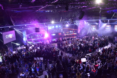 The esports crowd was electric at the CenturyLink Field Event Center in Seattle, Washington. (Photo: Business Wire) 