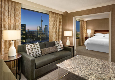 Sheraton Centre Toronto Hotel Renovated Guest Room (Photo: Business Wire)