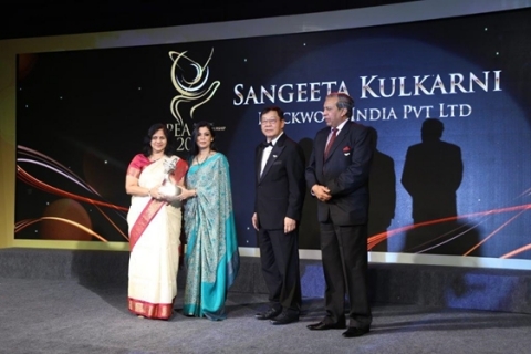 Sangeeta Kulkarni receiving the Most Promising Entrepreneur Award (Photo: Business Wire)
