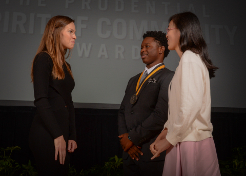 Academy Award-winning actress Hilary Swank congratulates Dustyn Phillips, 17, of Queen Creek (center) and Hope Weng, 13, of Tempe (right) on being named Arizona's top two youth volunteers for 2016 by The Prudential Spirit of Community Awards. Dustyn and Hope were honored at a ceremony on Sunday, May 1 at the Smithsonian's National Museum of Natural History, where they each received a $1,000 award. (Photo: Zach Harrison Photography)