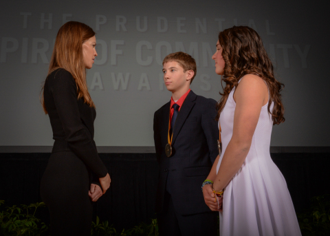 Academy Award-winning actress Hilary Swank congratulates Tristan Ryan, 18, of Vancouver (center) and Emma Murphy, 14, of Enumclaw (right) on being named Washington's top two youth volunteers for 2016 by The Prudential Spirit of Community Awards. Tristan and Emma were honored at a ceremony on Sunday, May 1 at the Smithsonian's National Museum of Natural History, where they each received a $1,000 award. (Photo: Zach Harrison Photography)