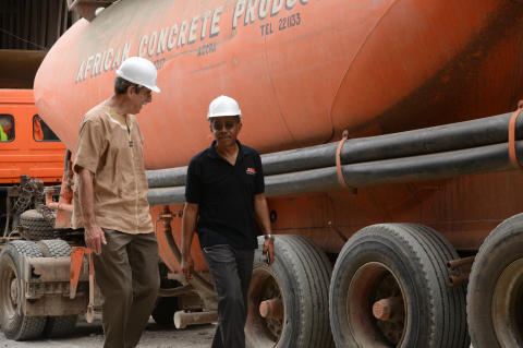 African business leaders gain leadership training in Accra and Nairobi through the Stanford Seed Transformation Program. Coach Terry Duryea and Carl Richards, chairman and CEO of African Concrete Products on a visit to the manufacturing site. (Photo: Business Wire)