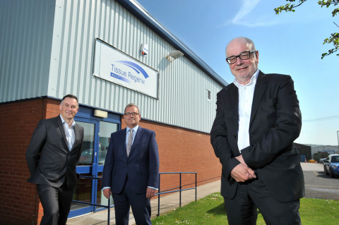 Tony Hewitt, UK Operations Director, Antony Odell, CEO, John Samuel, Chairman of Tissue Regenix Group plc, at the official opening. (Photo: Business Wire)