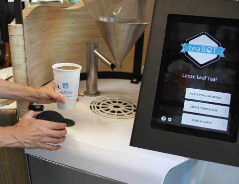 teaBOT offers an efficient self-serve kiosk, allowing customers to create personalized tea blends by choosing from a selection of 18 teas and herbal ingredients. (Photo: Business Wire)