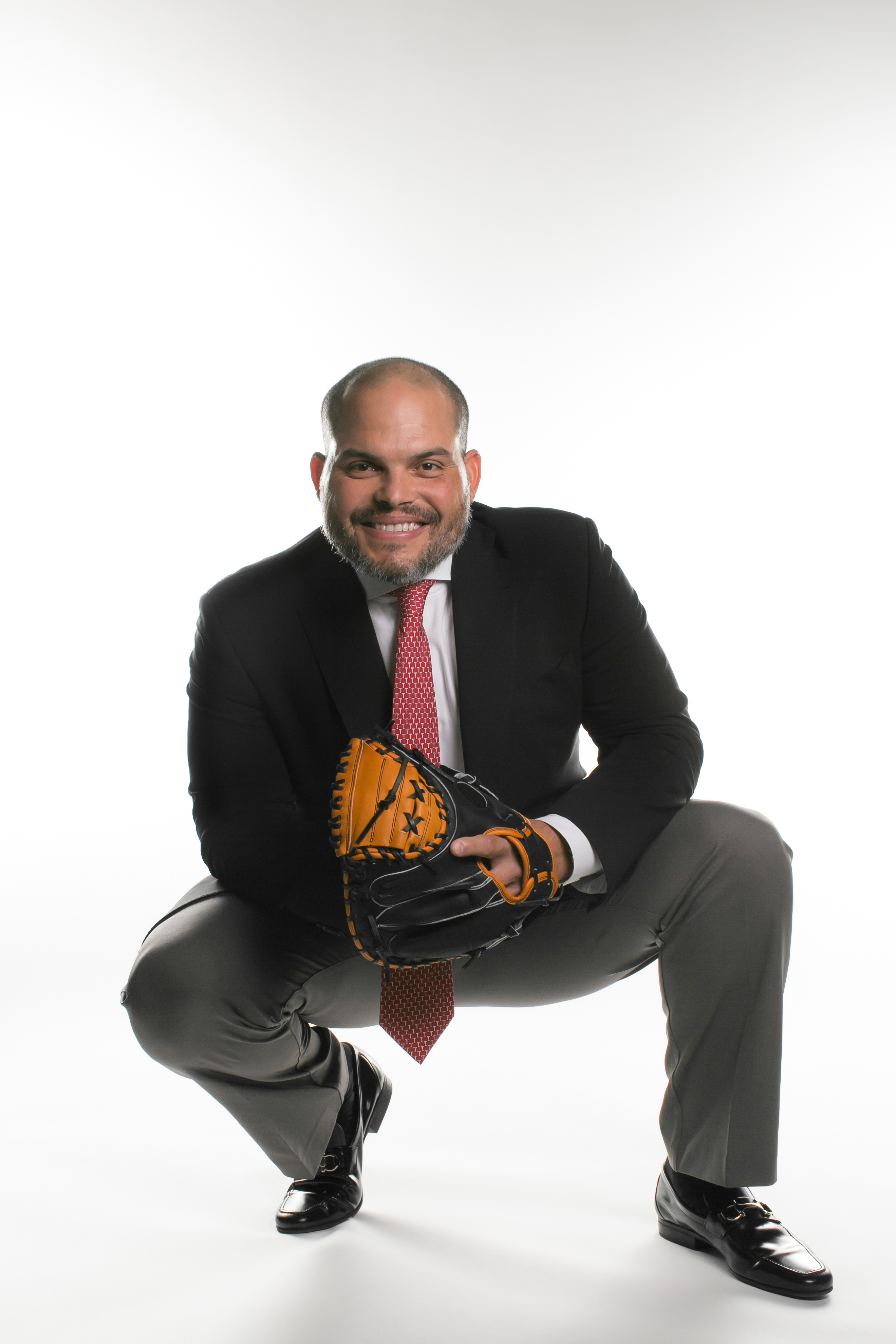 z9 Capital and Baseball Legend Ivan “Pudge” Rodriguez Team Up For