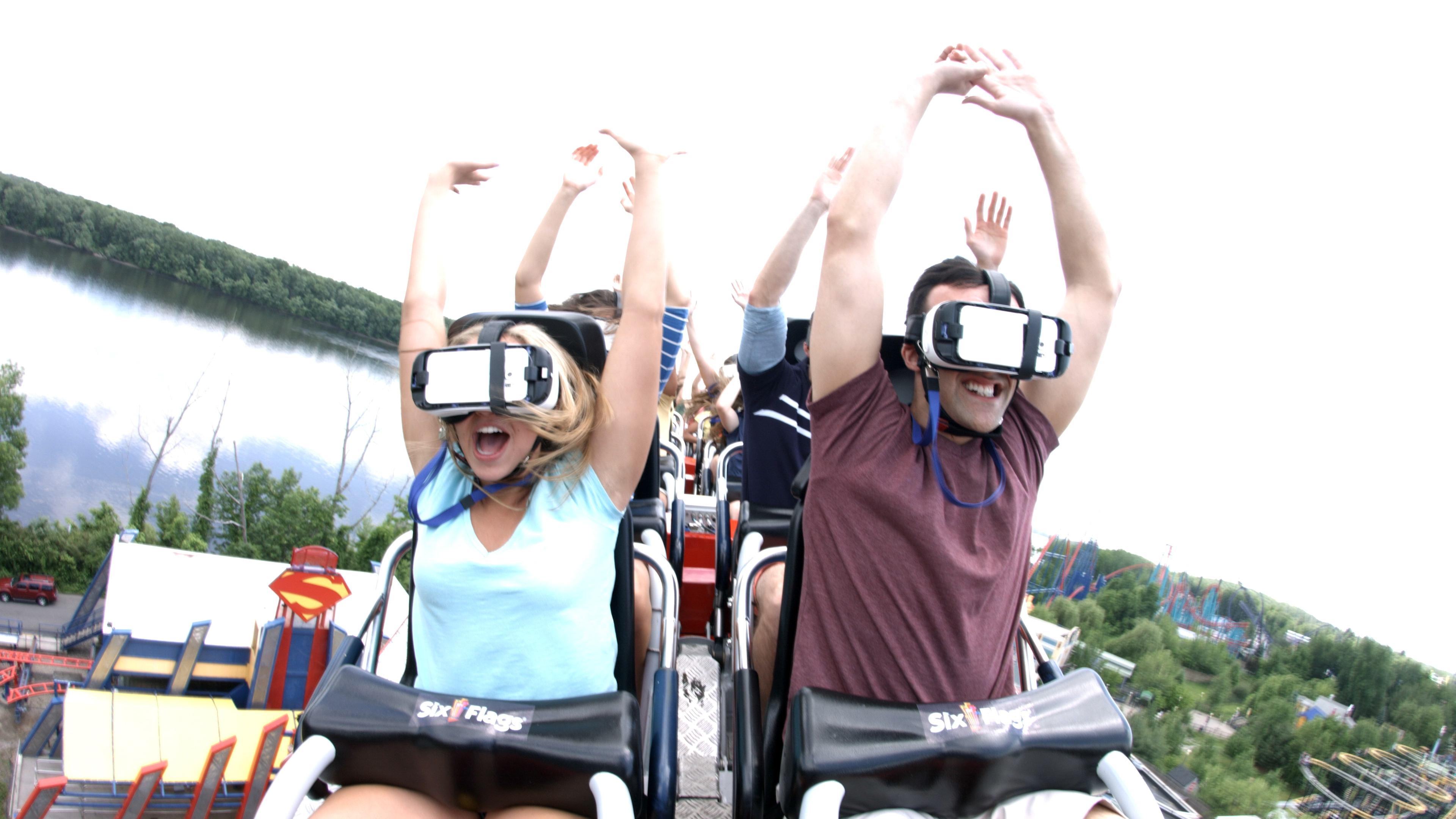 Vr ride. Epic Roller Coasters VR. Виртуальная реальность американские горки. Американские горки для виар очков. Аттракционы VR 4х местные.