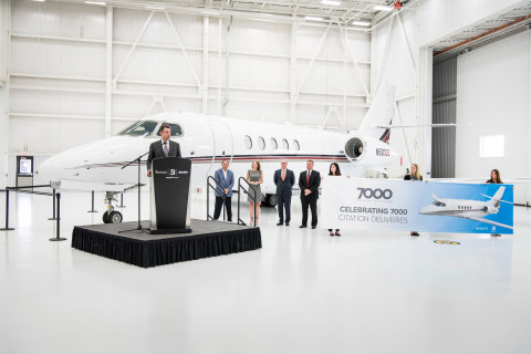 Adam Johnson, CEO of NetJets, addresses a crowd of Textron Aviation employees (Photo: Business Wire)