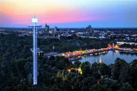 Maschsee Lake Festival Hannover: holiday feelings in the city and a seaside atmosphere in the heart of the town (Copyright : HMTG / Michael Thomas). (Photo: Business Wire)