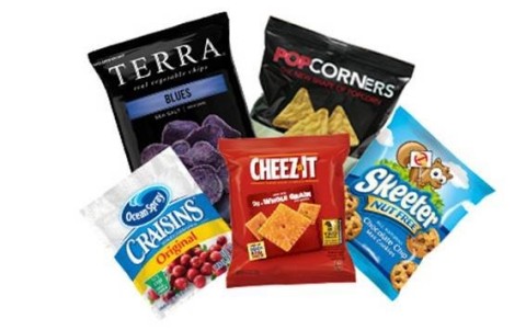 JetBlue, the airline made famous by its unlimited free blue chips and live seatback televisions – today is now offering Cheez-It® crackers and Ocean Spray® Craisins® as part of the airline’s free unlimited onboard snack options.