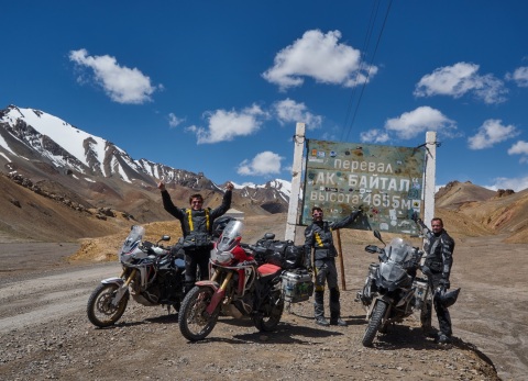 A full of adventure around-the-world tour experience the three motorcycle enthusiasts from "ThreesomeWithTwins" (Photo: Business Wire)