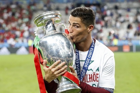 Cristiano Ronaldo celebrates Portugal's Euro 2016 final win. (Photo: Business Wire)