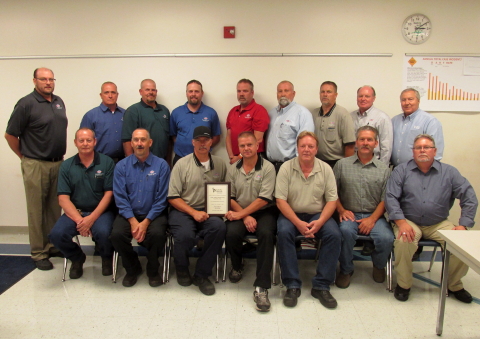 Back row – left to right Dennis Wilson (EHS Manager); Cary Day, Rowdy Steed, Justin Child, Bob Saunders, Scott Lerohl, Kim Carter (General Foremen); Todd Smith (Plant Manager); Rob Gardner (Liberty Mutual) Front row – left to right James Gronwald (General Foreman); Jay Bills (Plant Superintendent); Mark Pobanz, Rich MacGoldrick (General Foremen); Steve Jenson (Night Superintendent); Doug Simonton (EHS Technician); Dave Thompson (Night EHS/HR Supervisor) (Photo: Business Wire)