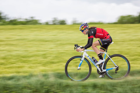 Gold-medal winning Olympian Gwen Jorgensen and her custom Specialized bike (Photo: Business Wire).