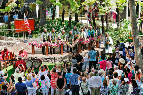 Thousands gathered today for the grand opening ceremony of the fully reimagined International Market Place in Waikīkī. The storied destination offers Hawai‘i’s first Saks Fifth Avenue, as well as world-class retail, restaurants and a nightly “O Nā Lani Sunset Stories” show. Pictured left to right: Hawai‘i Senator Brickwood Galuteria, CoastWood Capital Group President Cordell Lietz, Taubman COO William Taubman, Taubman Chairman, President and CEO Robert Taubman, International Market Place General Manager Michael Fenley, Chairman of the Queen’s Health System Board Eric Yeaman, Hawai‘i State Representative Tom Brower, EVP of Stores for Saks Fifth Avenue Larry Bruce, Honolulu Mayor Kirk Caldwell, First Lady of Hawai‘i Dawn Amano-Ige, Hawaii State Chief of Staff Mike McCartney and Kahu Kordell Kekoa. (Photo: Business Wire)