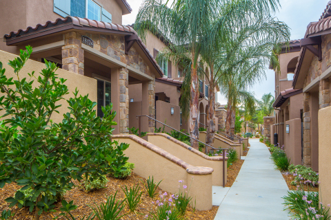 The Townhomes at Lost Canyon (Photo: Business Wire)