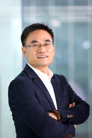 Jason Chen, CEO DIH International         