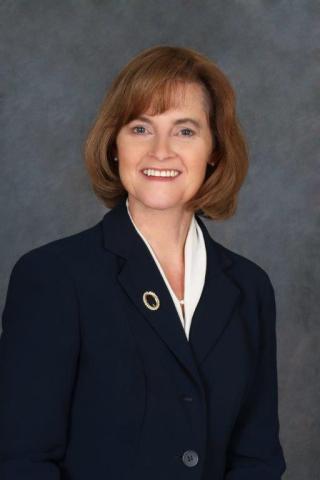Laura Oberst, new head of Wells Fargo Business Banking Group (Photo: Business Wire)
