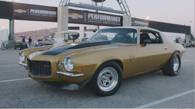 “Papa John” Schnatter raced his prized gold ’71 Camaro against Don Schumacher Racing’s Leah Pritchett, driver of the Papa John’s dragster, on Friday, Sept. 2, 2016 at NHRA U.S. Nationals for the winner’s charity of choice. Papa John’s and DSR put up $10,000 each for Riley’s Hospital for Children, adding $20,000 to funds already raised through pizza sales earlier in the day.