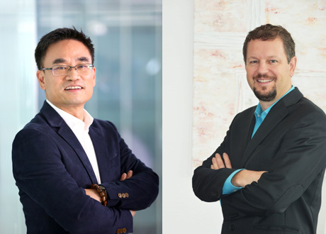 陈巨府（Jason Chen）先生，DIH蝶和科技CEO，与盖瑞•哥伦布（Gery Colombo）博士， Hocoma公司CEO (照片：美国商业资讯)