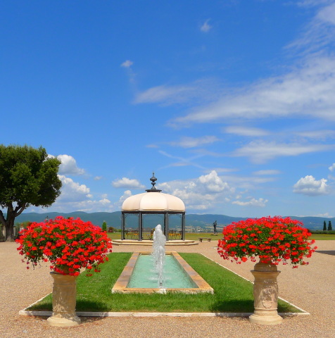 La Bagnaia Golf & Spa Resort Siena joins Curio - A Collection by Hilton is set in grounds measuring more than 1,100 hectares. (Photo: Business Wire)