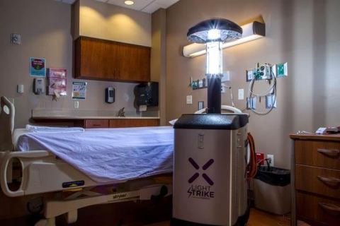 Life Line Hospital is the first Long Term Acute Care (LTAC) facility in Ohio using Xenex Germ-Zapping Robots to enhance environmental cleanliness by destroying germs and bacteria on high-touch surfaces and hard-to-clean places that can pose a risk to patient safety. (Photo: Business Wire)