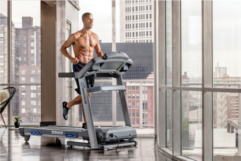 The Nautilus® T618 Treadmill offers Bluetooth connectivity to seamlessly connect to the RunSocial™ app and 26 built-in Nautilus Training programs. (Photo: Business Wire) 
