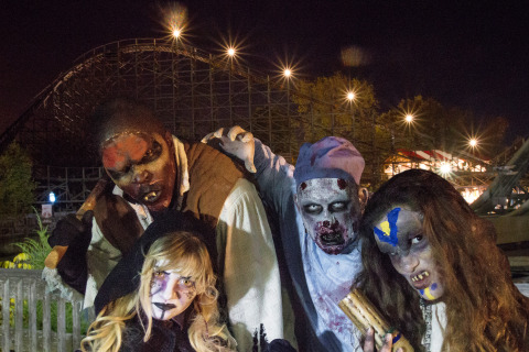 Freaks and terror reign during Six Flags St. Louis' annual Fright Fest. Family fun highlights the daylight hours; but six haunted mazes, Halloween themed shows, multiple Scare Zones and swarms of freaks rule the night. Fright Fest takes place September 30 through October 30 on Fridays, Saturdays and Sundays. (Photo: Business Wire)
