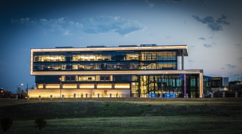 GE's new Oil & Gas Technology Center in Oklahoma City, Oklahoma. Part of GE's network of 10 global research centers, it is a collaborative center dedicated to accelerating technology development for the Oil & Gas industry. (Photo: Business Wire)