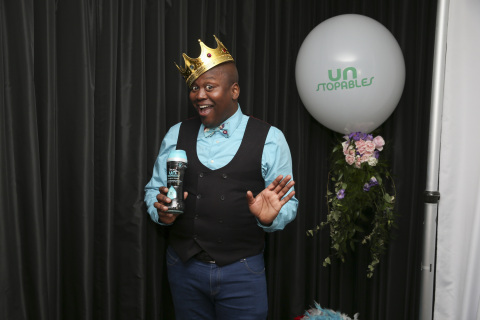 Emmy-nominated actor Tituss Burgess shows off his secret to long-lasting freshness – Unstopables In-Wash Scent Boosters - at the Unstopables “Fresh and Feisty Soiree.” Burgess is the star of the brand’s new “Fresh Too Feisty To Quit” advertising campaign. For more information, visit the Unstopables social media channels and www.unstopables.com (Photo: Business Wire)
