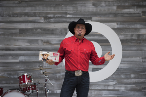 Target-Exclusive 10-Disc Boxed Set “Garth Brooks: The Ultimate Collection” to Feature 18 Previously Unreleased Tracks, including 25th Anniversary Edition of “Friends In Low Places” (Photo: Target Corporation)