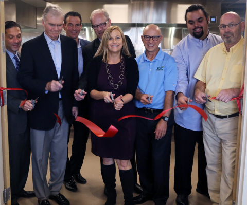 Pictured L to R: Elliot Jaffee, US Bank, Jay Green, JGC, Mike Katz, US Bank, Byron Richards, US Bank, Nashville Mayor Megan Barry, Jamie Colbourne, JGC, John Sucharski, JGC, Lloyd Weisz, Harry's (Photo: Business Wire)