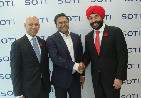 Featured Left to Right: High Commissioner for Canada to India Nadir Patel; SOTI CEO Carl Rodrigues and The Honourable Navdeep Singh Bains, Minister of Innovation, Science and Economic Development meet at SOTI APAC headquarters in Gurgaon, India to discuss how the Canadian government and ICT industry are working together to strengthen Canadian-Indian economic and technology ties. (Photo: Business Wire)