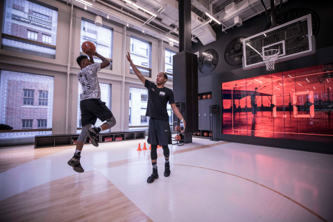 The Nike+ Basketball Trial Zone simulates the feel of the game, with five sensors circling the court, guiding consumers as they test product through custom drills and taking them on an immersive experience in New York’s Dyckman or Brooklyn Bridge Parks. (Photo: Business Wire)