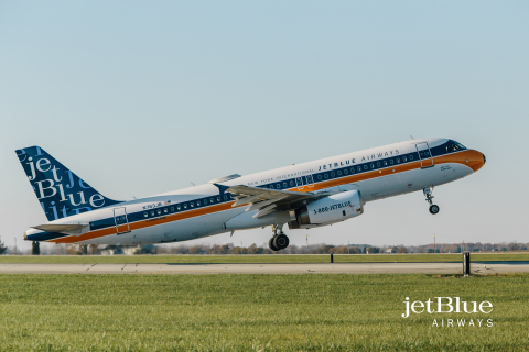 On November 11, 2016 JetBlue introduced a special RetroJet livery. (Photo: Business Wire)