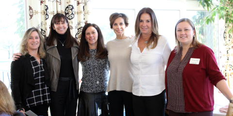 Show of support for our troops: (l-r) Eydie Sternberg, Joyce Dlugie, Beth Conen, Liz Copeland, Sheri Bartelstein and Lauren Sauls (Client Service Manager at Strategic Wealth Partners). (Photo: Business Wire)