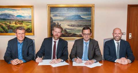 Landsvirkjun y Advania firman acuerdo de compra de electricidad