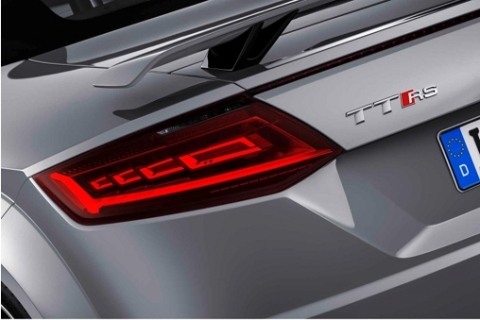 OLED rear lights: OLED technology enables completely new rear light designs with 3D effects. (Photo: Business Wire)
