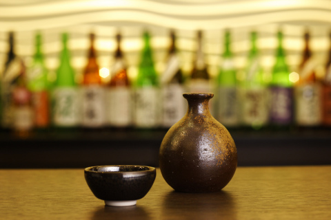 Keio Plaza Hotel Tokyo Starts an Original Tokyo Sightseeing Limousine Tour to Explore Japanese Sake Breweries in response to the rising worldwide popularity of Japanese sake, as well as the growing interest of overseas tourists to learn about Japanese culture. (Photo: Business Wire)