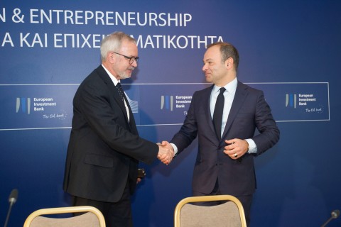 EIB President, Werner Hoyer, with Upstream CEO and Co-founder, Marco Veremis, during the signing of the finance agreement in Athens, Greece (Photo: Business Wire)