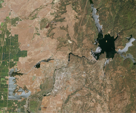 Lake Oroville water elevation as seen from space by Airbus SPOT satellite on June 27, 2016. (Photo: Airbus)